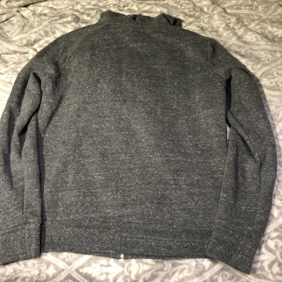 Gray hoodie used once - Picture 6 of 7